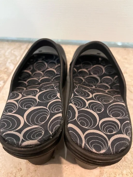 Crocs Frances Mary Jane Wedge Mule Slip On Shoes Black Comfort Women’s Size 9 - Picture 12 of 12